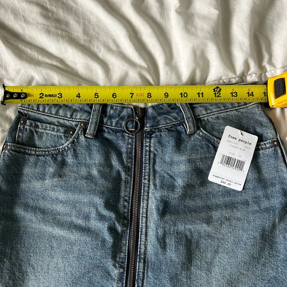 NWT We the Blue Free Denim Zip it up mini short Skirt-size 25 - Picture 5 of 8